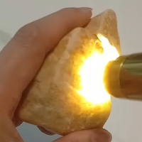 木那 黃岩沙小燈泡 木那 黃岩沙小燈泡