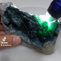 木那 姐堆 冰藍水